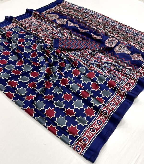 SATIN CREPE SAREE - Image 15