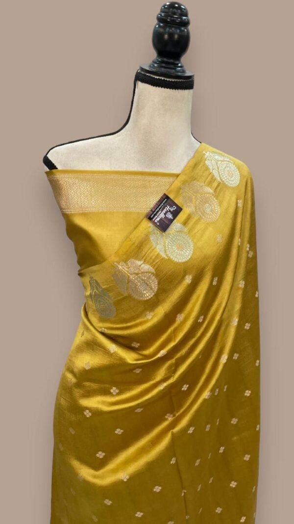 Banarsi kattan soft silk saree. - Image 3